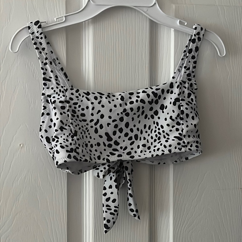 Pattern Ruffle Bikini Top